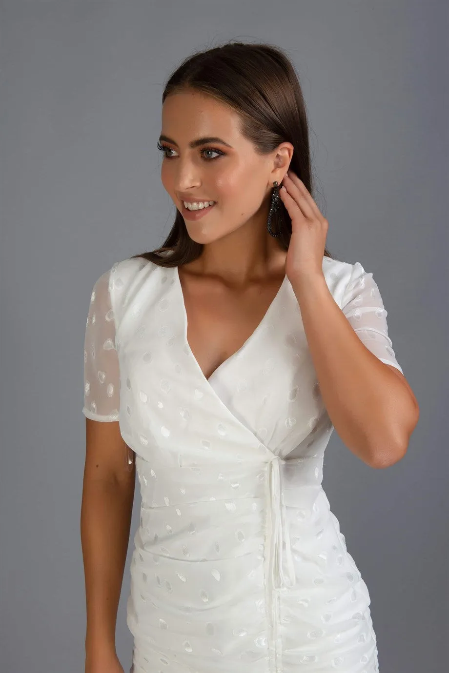 Angelino ecru polka dot patterned short arm wedding dress