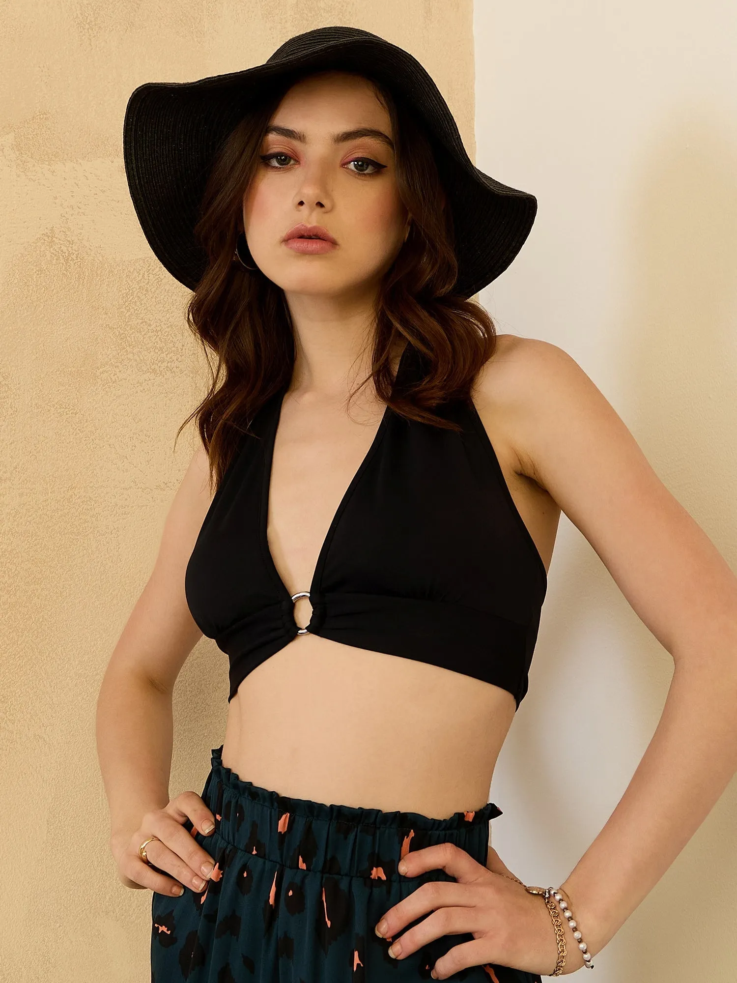 Berrylush Women Black Solid Halter Neck Styled Back Crop Top