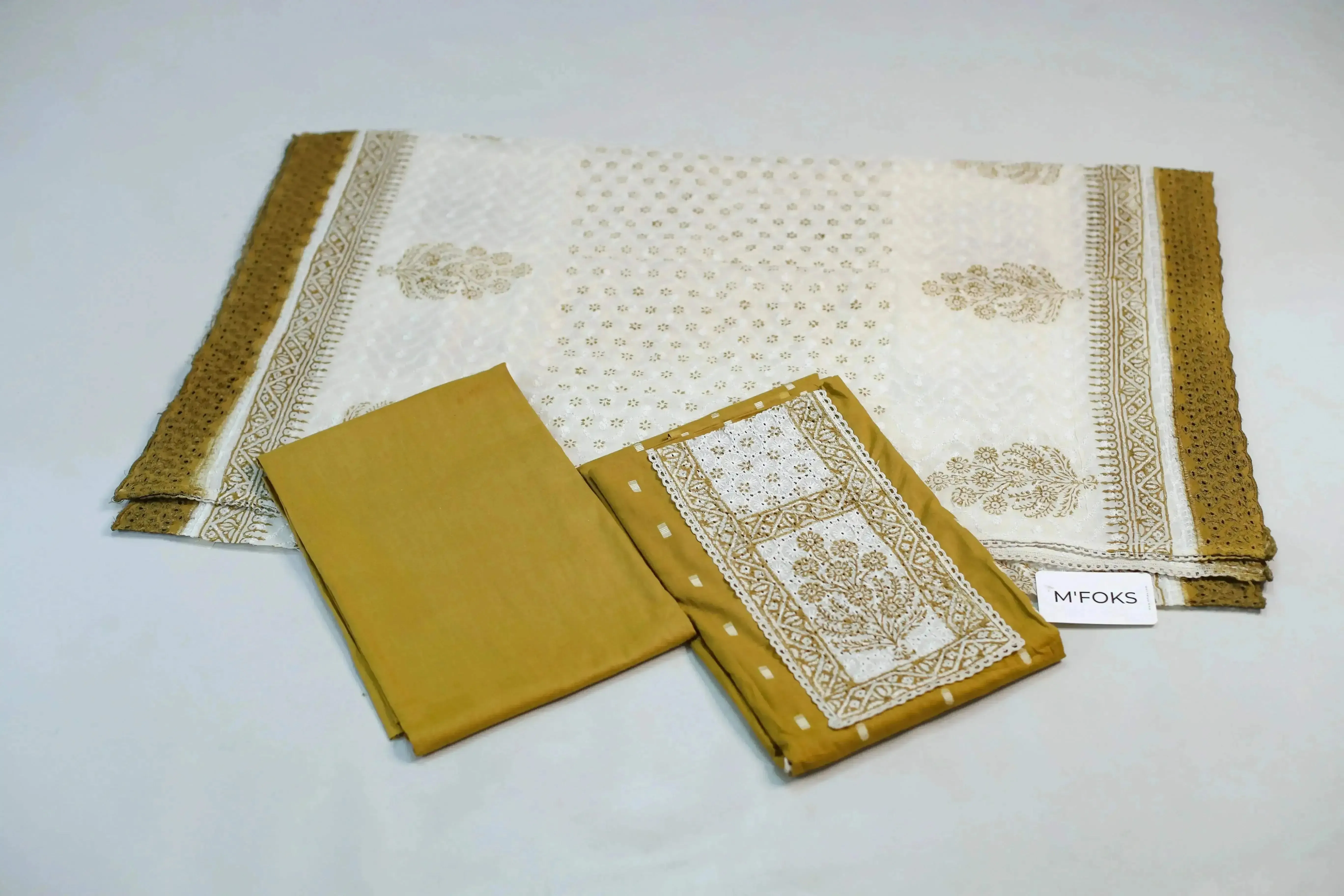 Cotton Woven Unstitched Suit With Lucknowi Dupatta