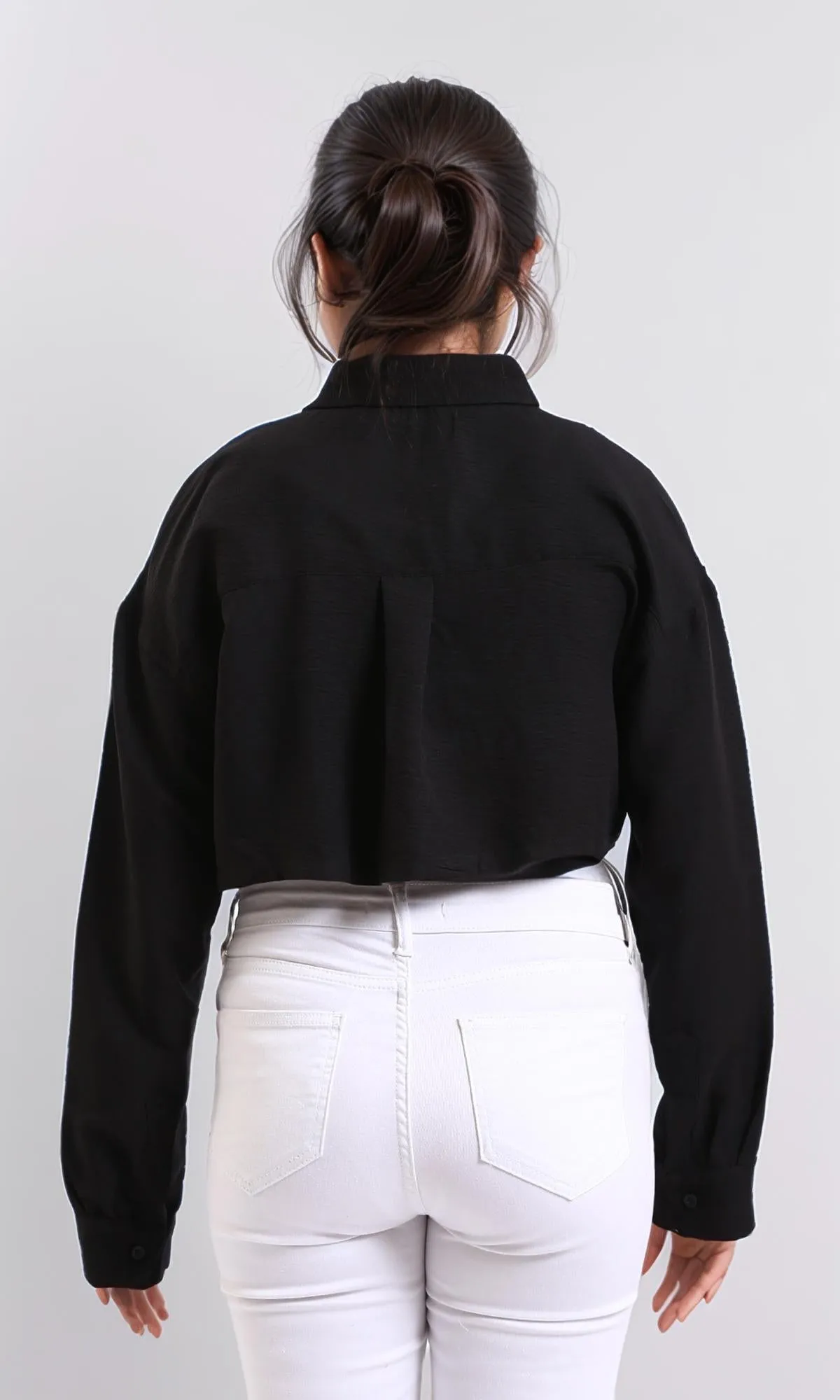 R208490 - Lightweight Solid Cropped Shirt - Black