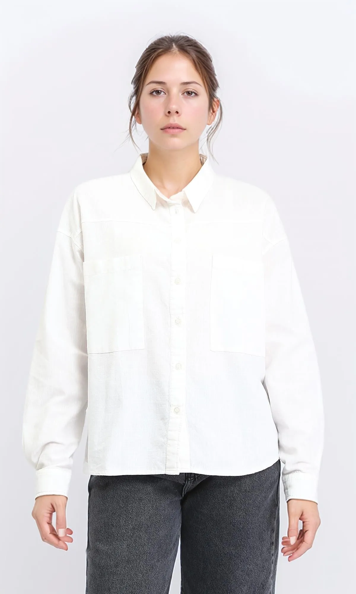 R208767 - Solid Buttoned shirt with Patched Pockets - Off-White